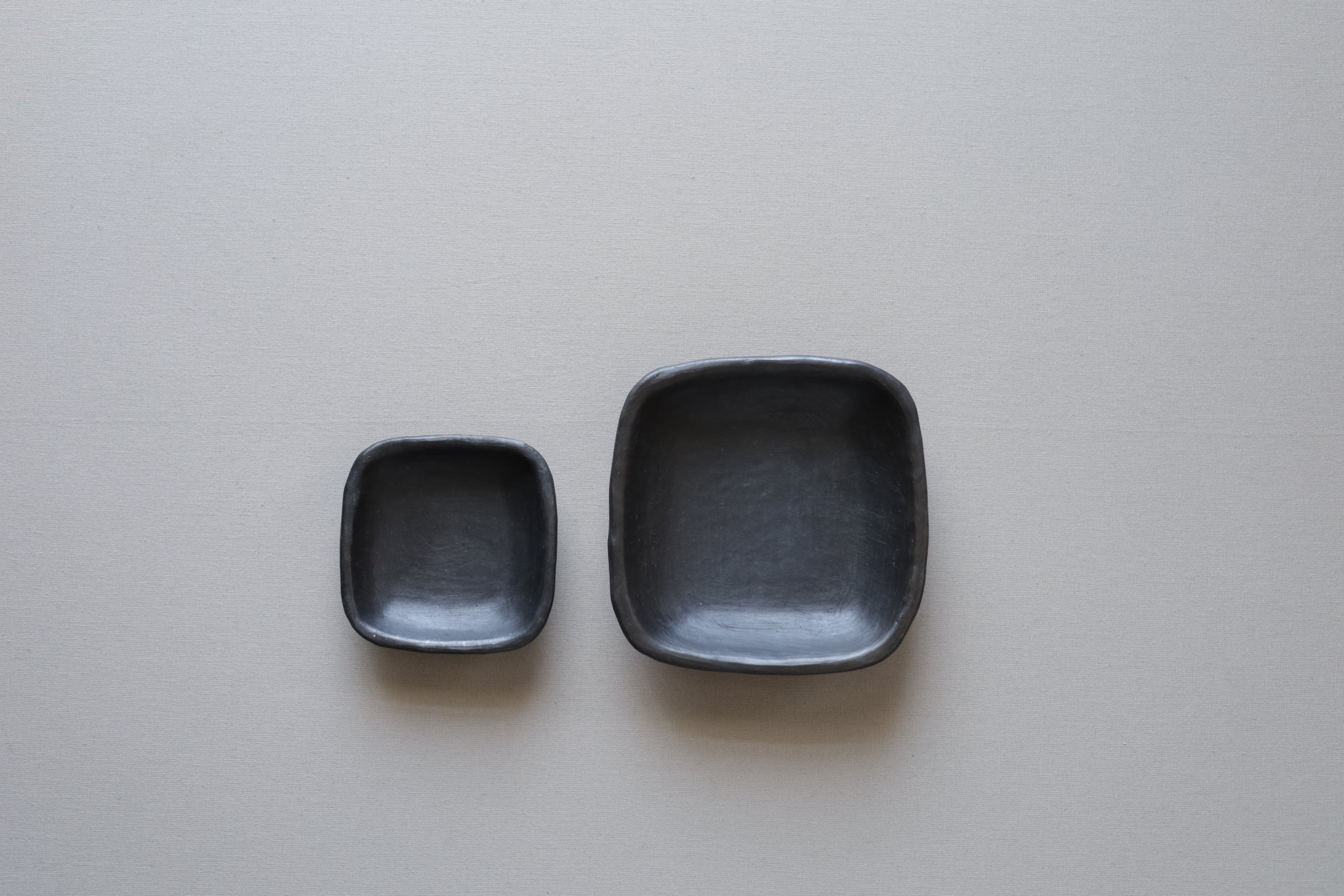 black pottery | morozumi online