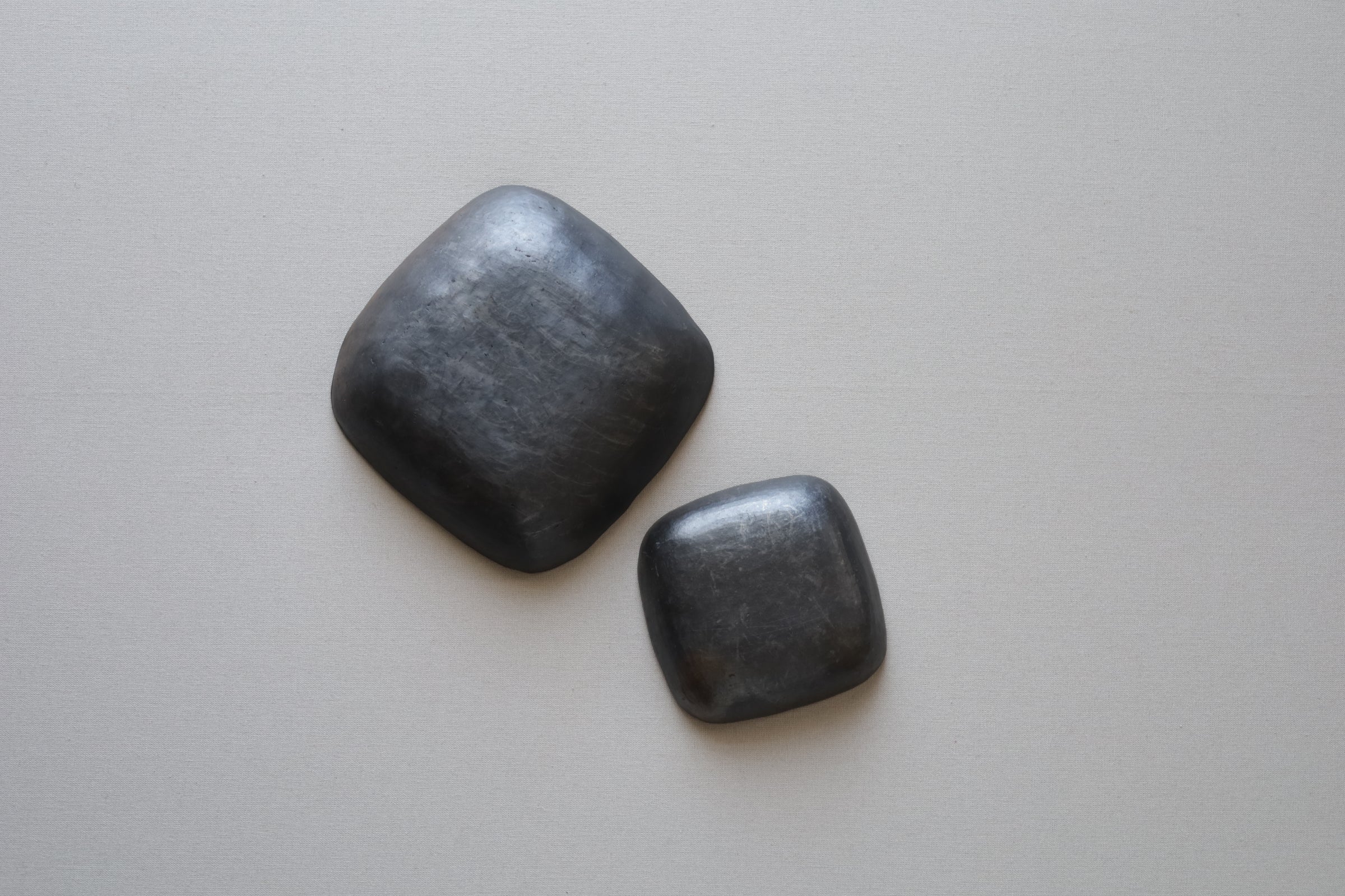くろろページ black pottery | morozumi online